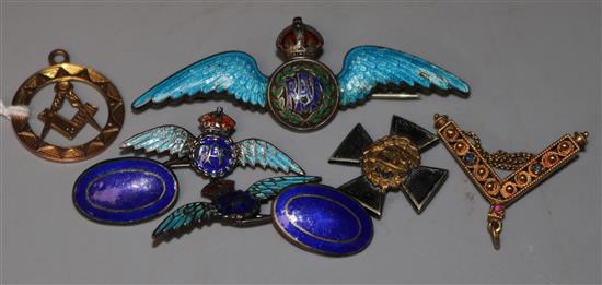 A 9ct gold masonic pendant and other items including a silver and enamel RAF brooch.